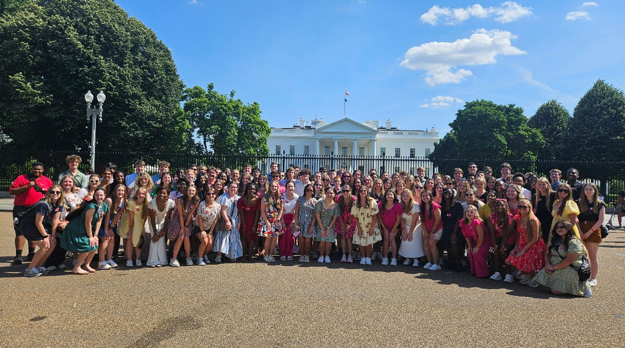 2024 WYT Students in front of White House